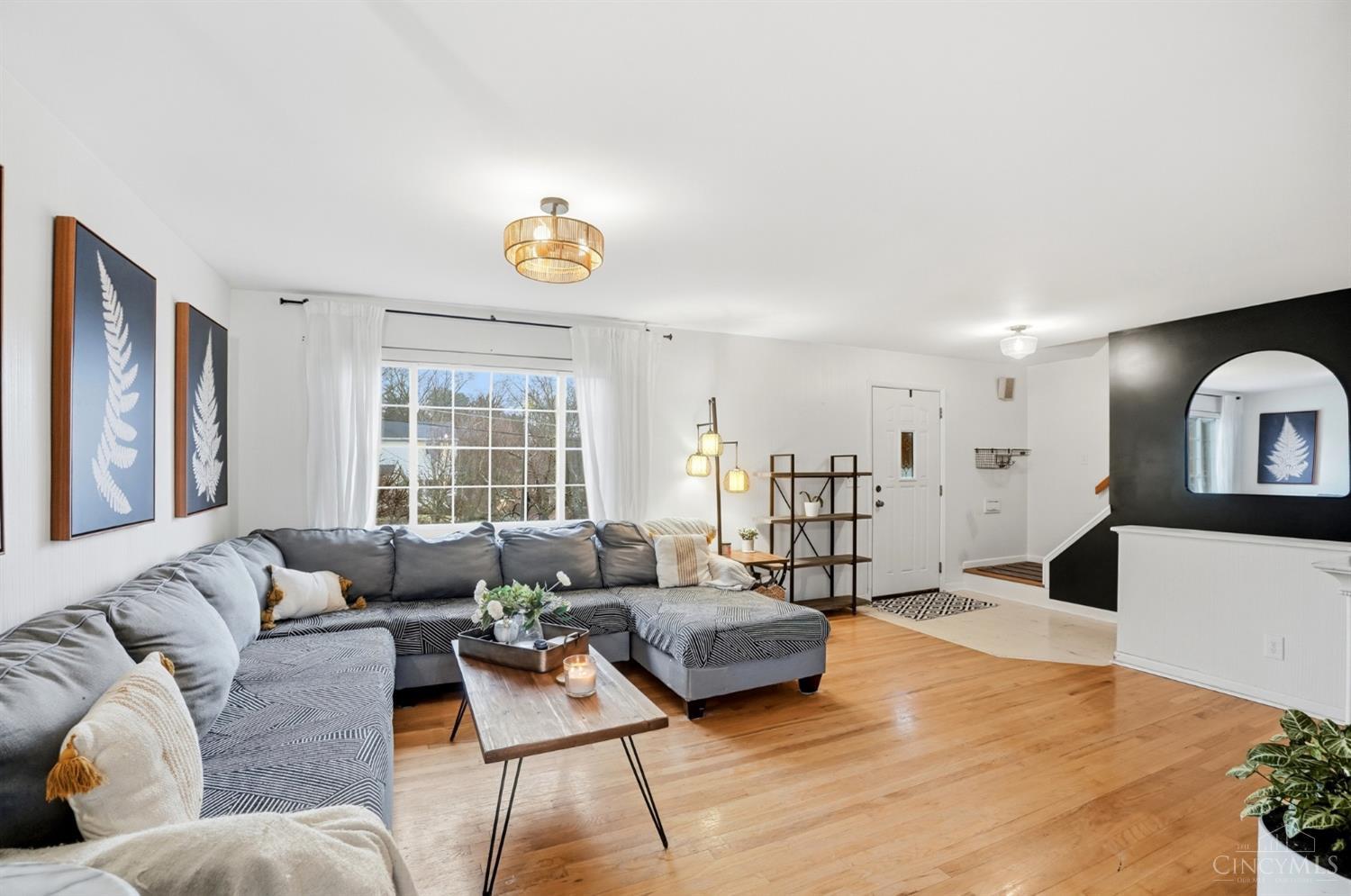 Homes for sale in Delhi Twp, OH | 625 Conina Dr, Delhi Twp, OH 45233 | MLS# 1865077