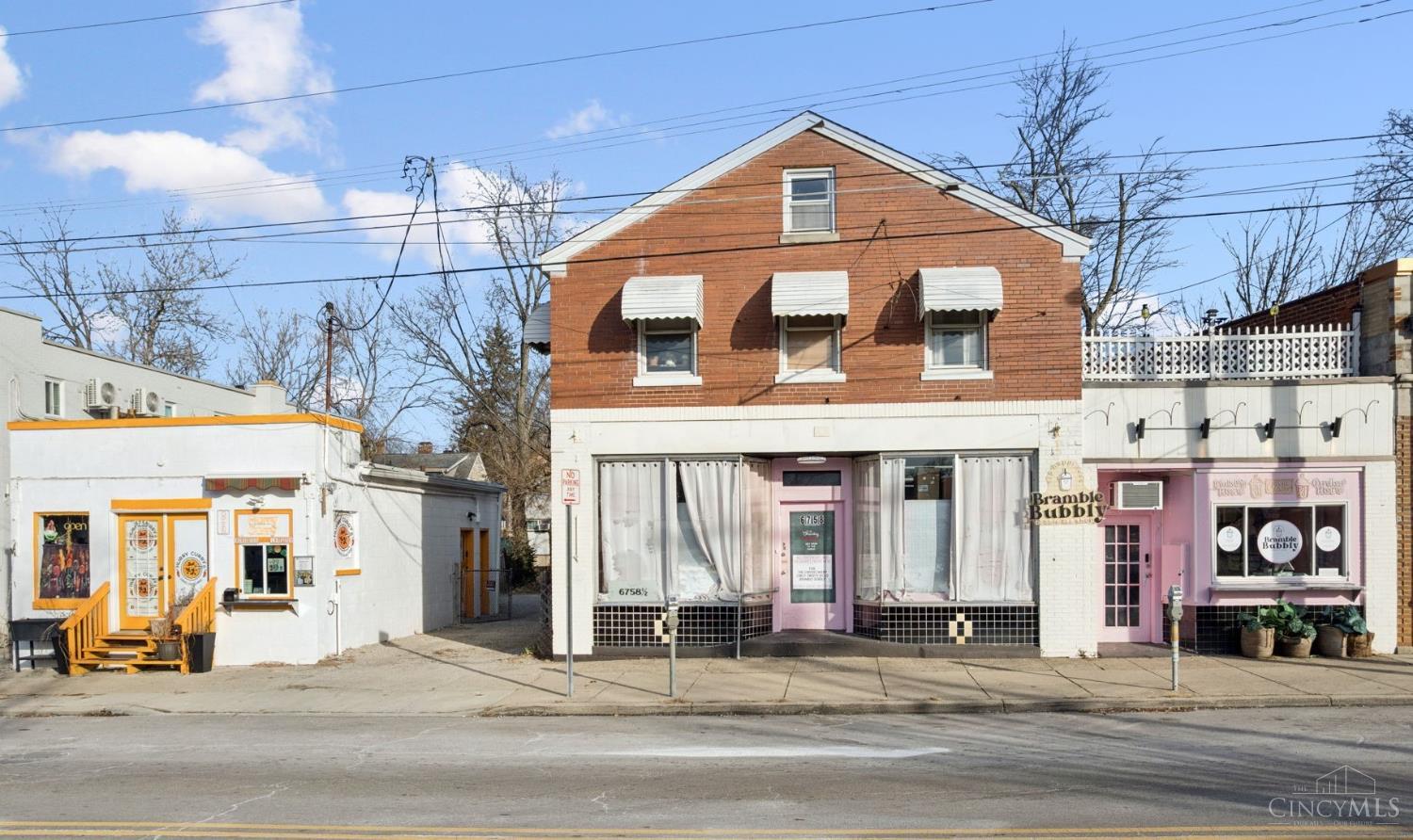6758 Bramble Avenue, Cincinnati, OH, 45227