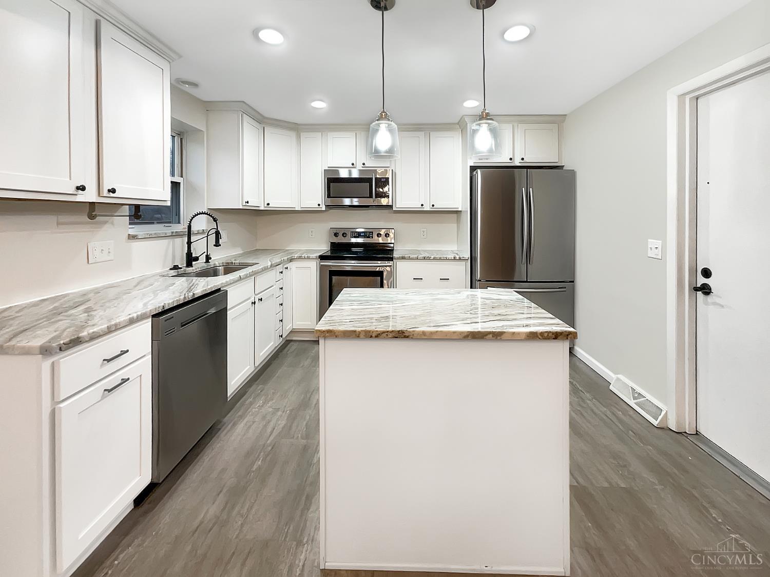 Homes for sale in Union Twp, OH | 4705 Beechwood Rd, Union Twp, OH 45244 | MLS# 1865722