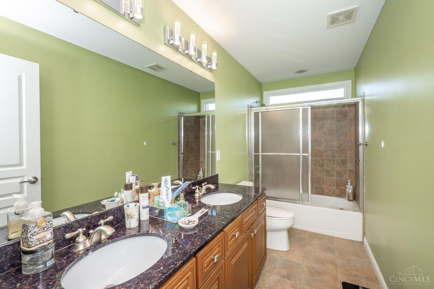 1379 Shaker Run Boulevard, Turtle Creek Twp, OH, 45036 — photo 49