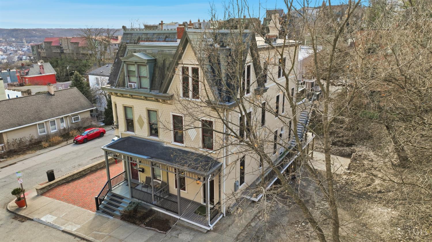 Homes for sale in Cincinnati, OH | 989 Parkside Cir, Cincinnati, OH 45202 | MLS# 1866250