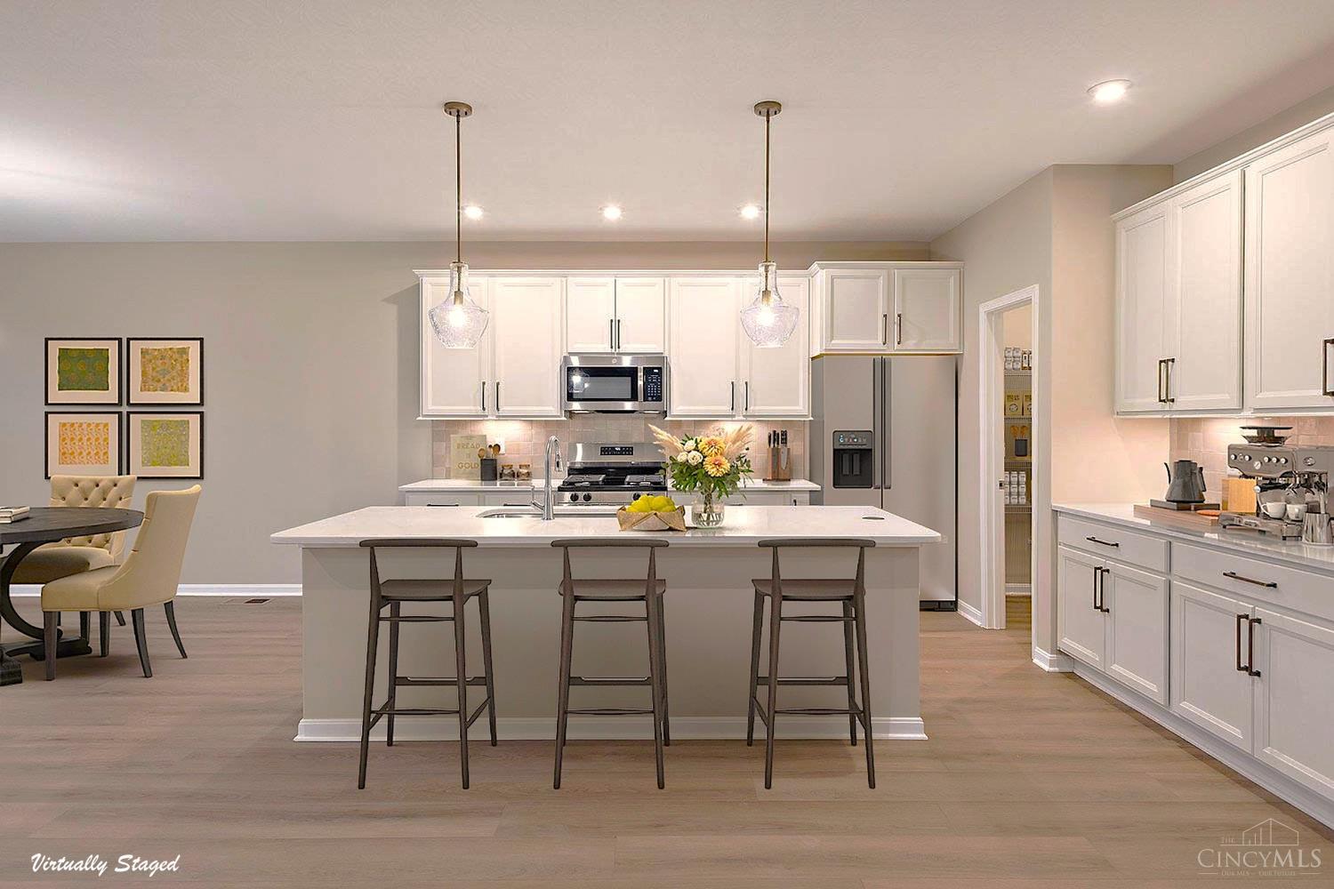 Homes for sale in Springboro, OH | 125 Dan Haven Pl, Springboro, OH 45066 | MLS# 1844847