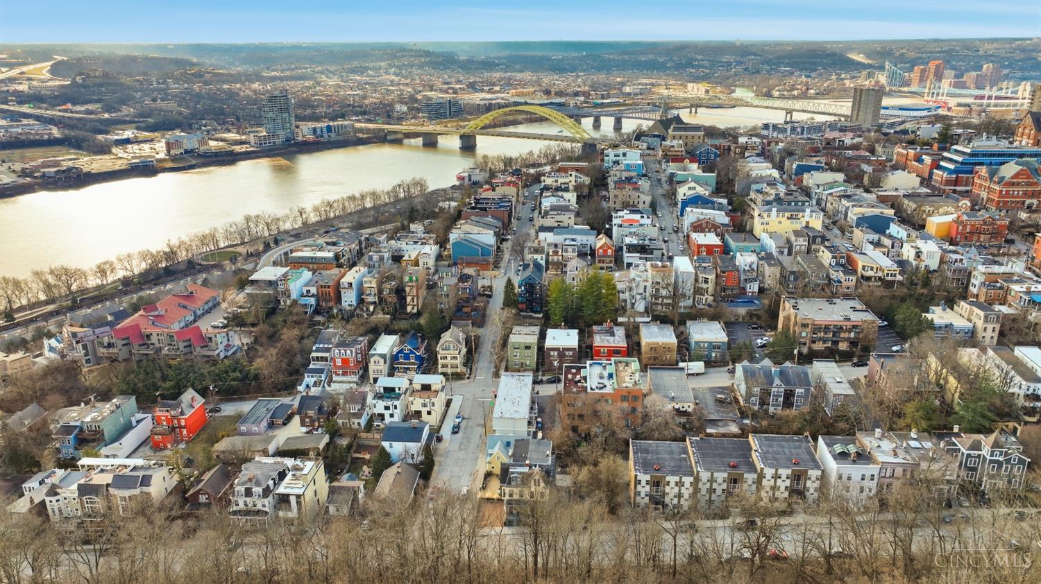 Homes for sale in Cincinnati, OH | 989 Parkside Cir, Cincinnati, OH 45202 | MLS# 1866250