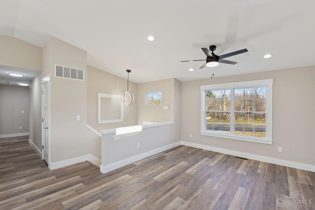 Homes for sale in Springfield Twp., OH | 1123 Compton, Springfield Twp., OH 45231 | MLS# 1866554