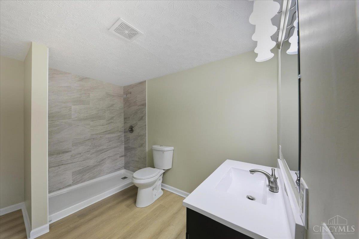 12130 Lakefront Drive, Paint Twp, OH, 45133