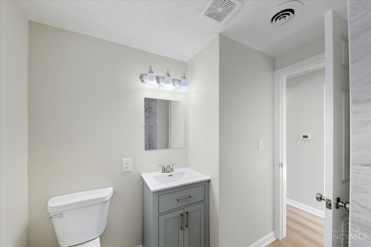12130 Lakefront Drive, Paint Twp, OH, 45133