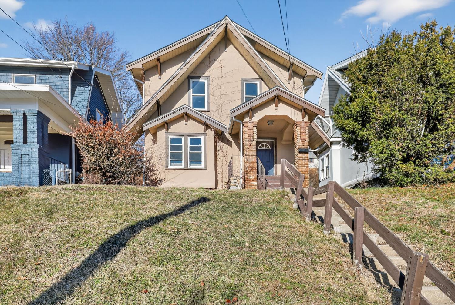 Homes for sale in Cincinnati, OH | 4340 W 8th St, Cincinnati, OH 45205 | MLS# 1865879