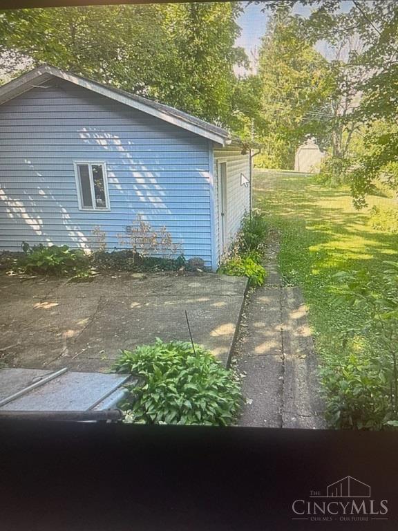 Photo 3 of Sale Pending at 332 W Walnut St, Hillsboro, OH 45133 | MLS# 1867034 | Listing updated on 2026-10-09
