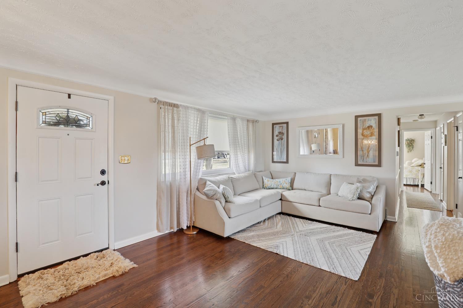 Homes for sale in Miami Twp, OH | 5695 Mellie Ln, Miami Twp, OH 45150 | MLS# 1867064