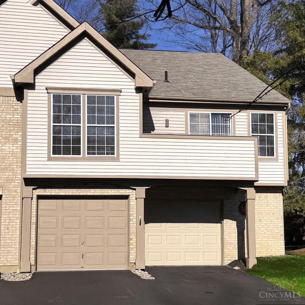 Homes for sale in Union Twp, OH | 492 Mapleleaf Dr #F, Union Twp, OH 45255 | MLS# 1867129