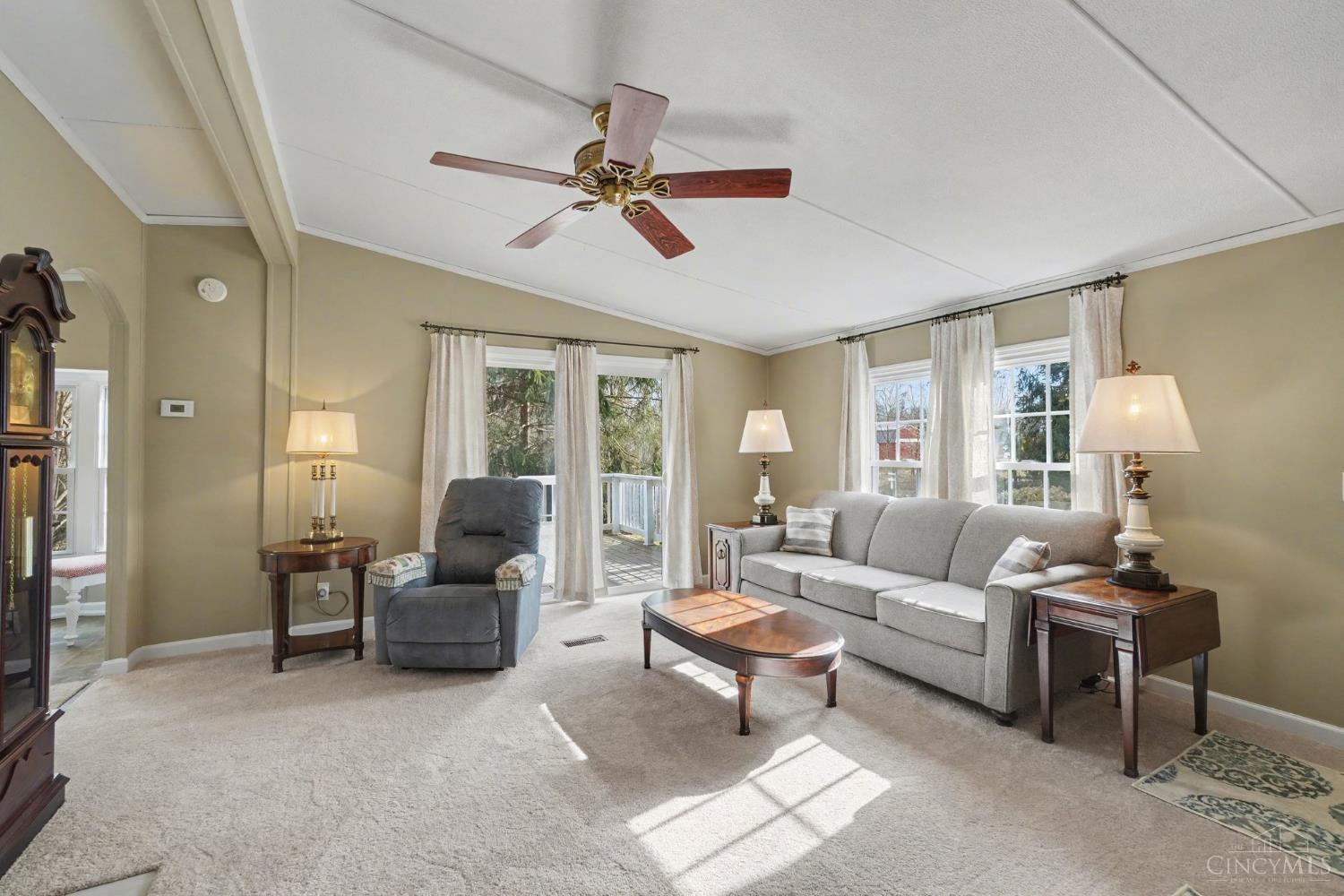 Homes for sale in Williamsburg, OH | 1571 Crosstown Rd, Williamsburg, OH 45176 | MLS# 1866987