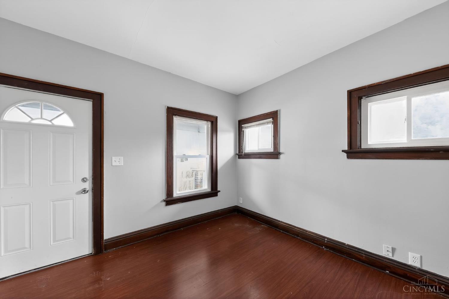 Photo 4 of Sale Pending at 1701 Goodman Ave, Cincinnati, OH 45239 | MLS# 1867150 | Listing updated on 2026-09-14
