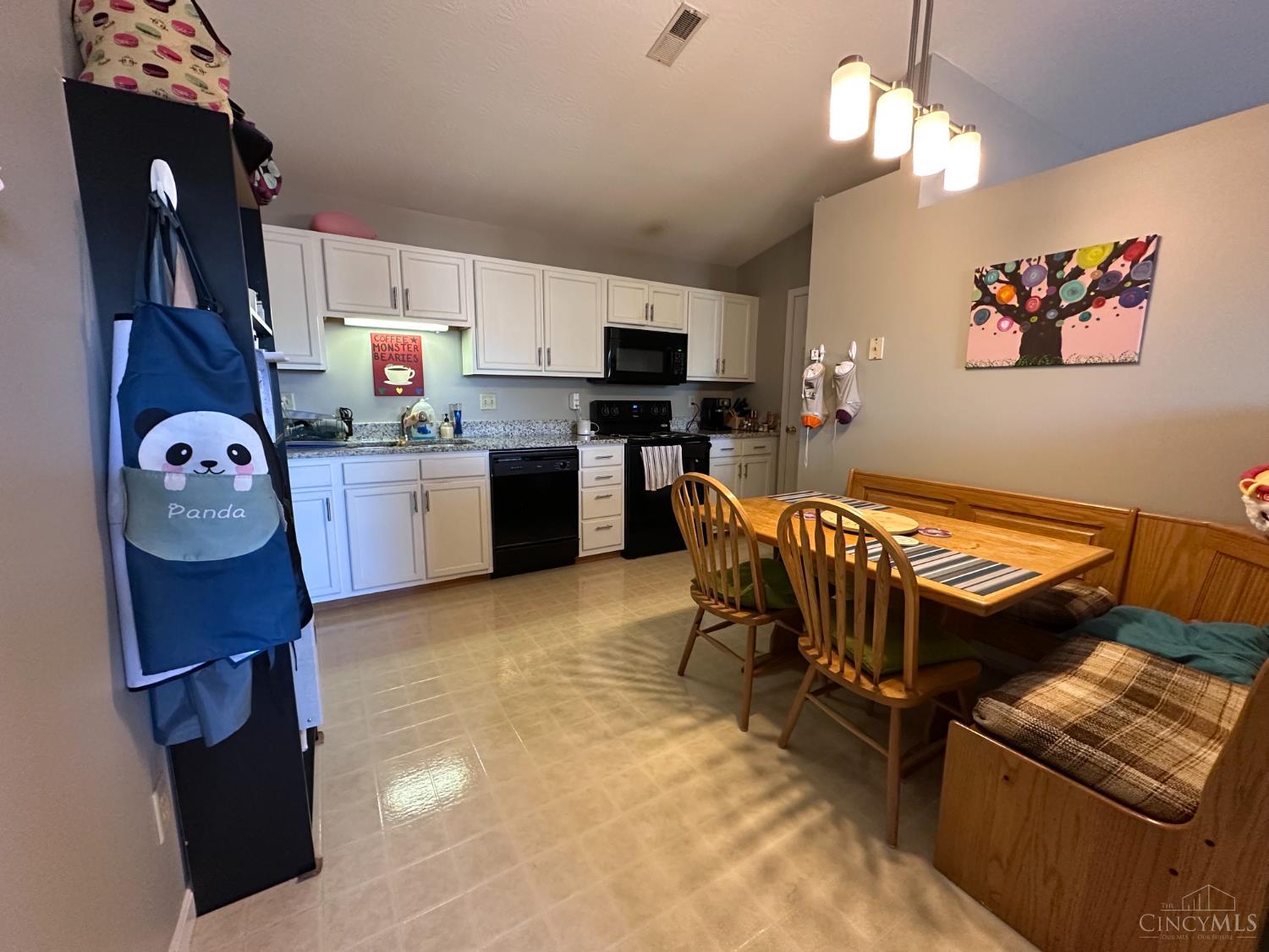 44 Indian Cove Circle #4, Oxford, OH, 45056 — photo 2