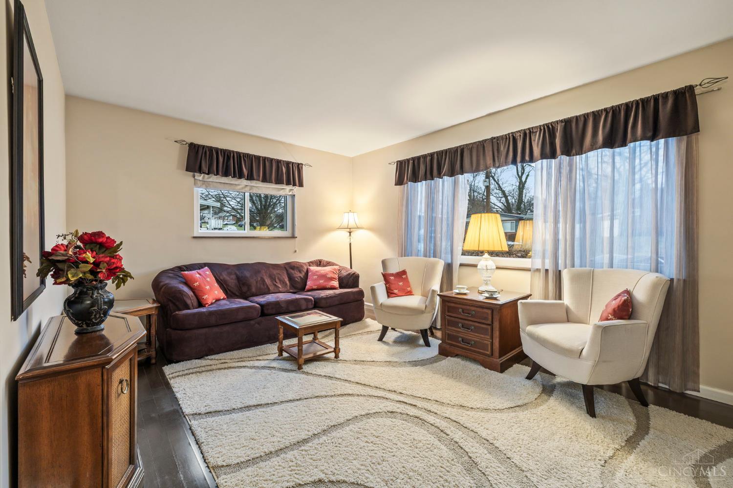 Homes for sale in Delhi Twp, OH | 5361 Pembina Dr, Delhi Twp, OH 45238 | MLS# 1867365