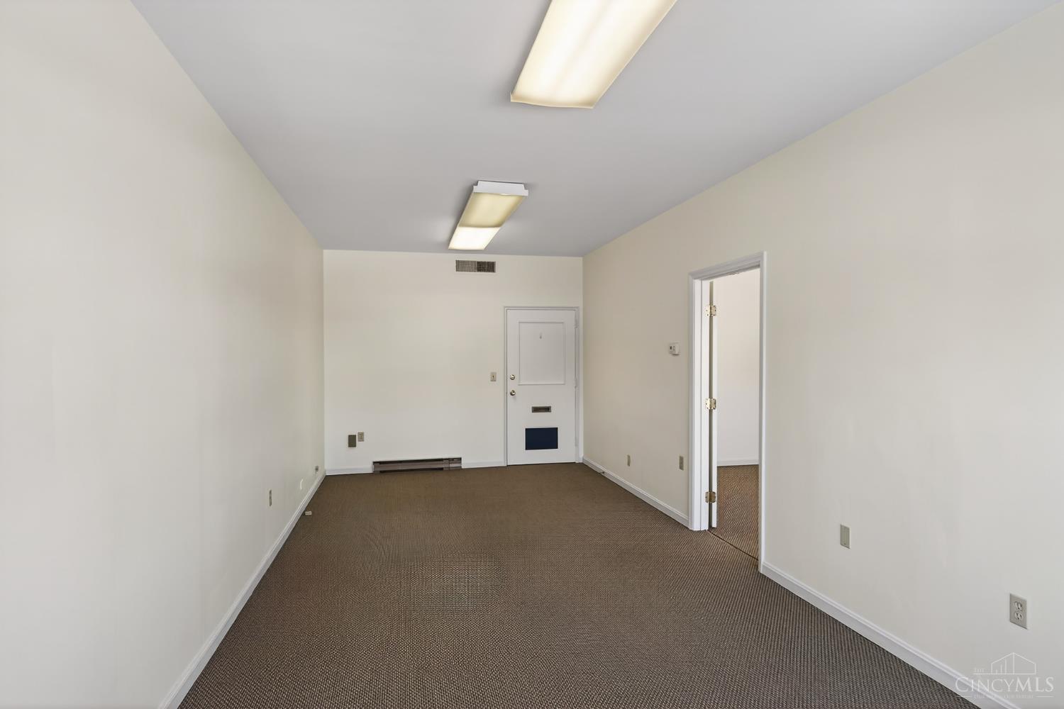 2639 Erie Avenue #204, Cincinnati, OH, 45208 — photo 8