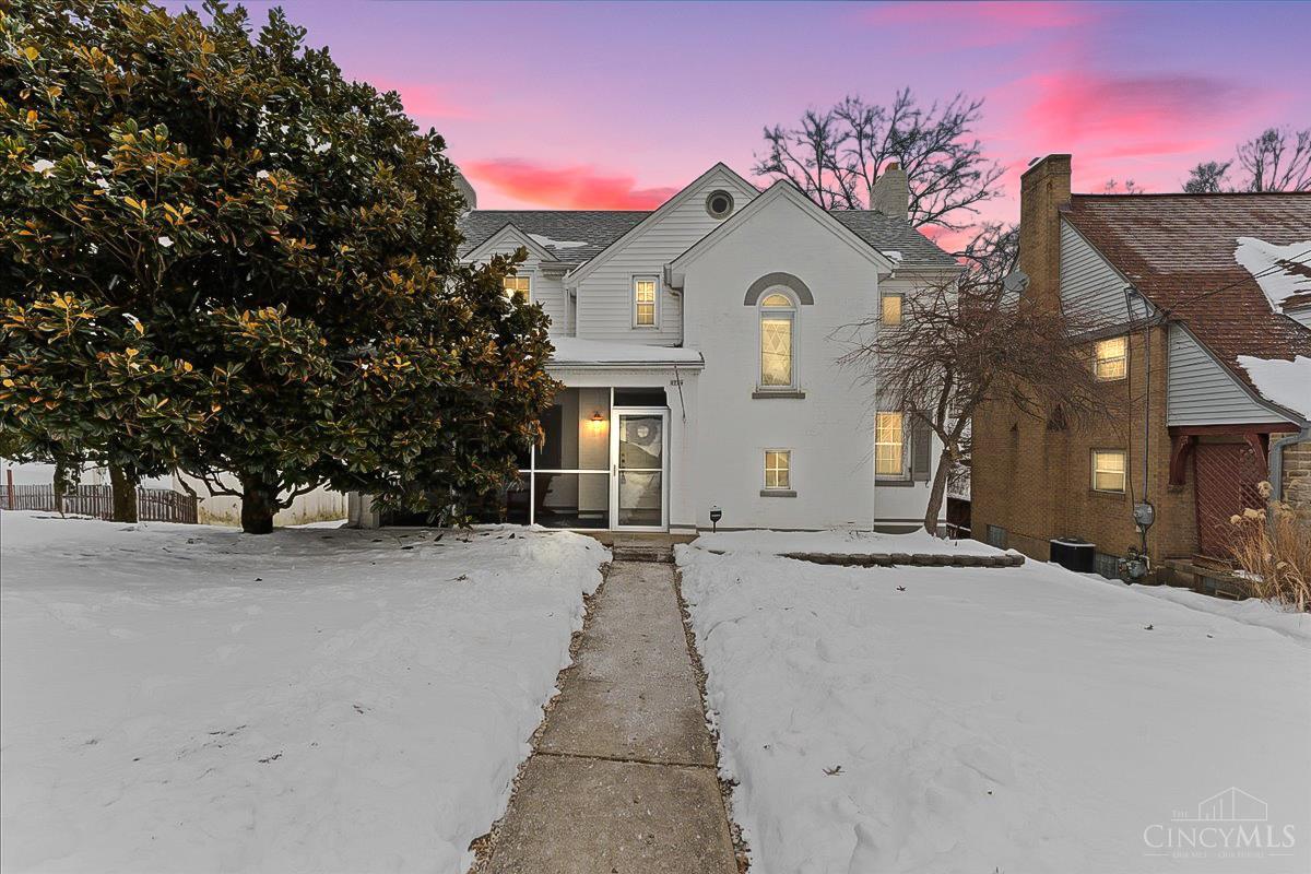 2720 Mckinley Avenue