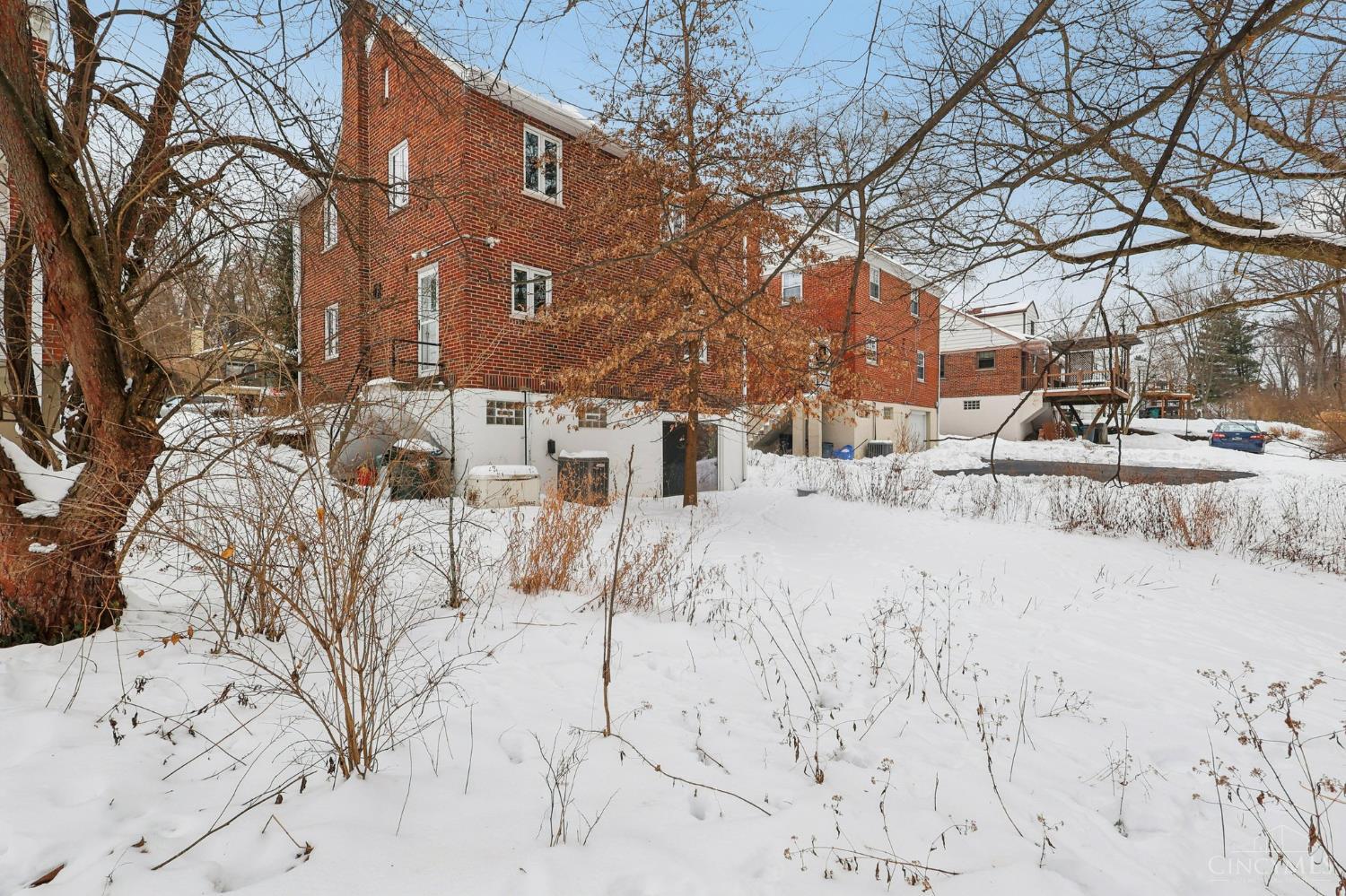 Homes for sale in Columbia Twp, OH | 2806 Losantiridge, Columbia Twp, OH 45213 | MLS# 1868135