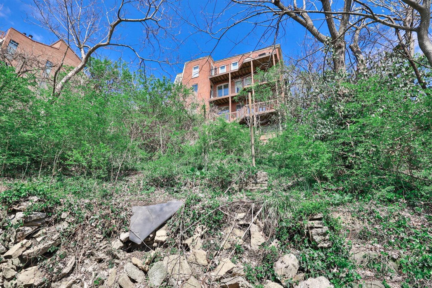 330 Oregon Street, Cincinnati, OH, 45202 — photo 8