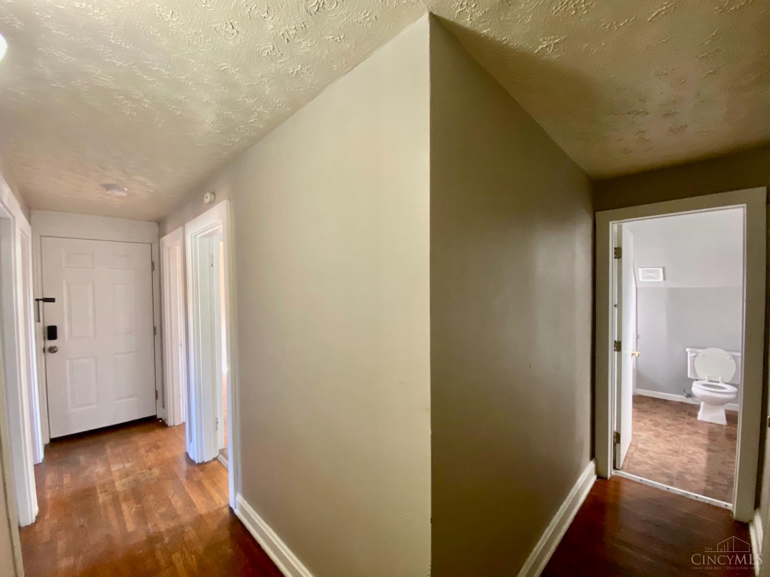 1025 Dana Avenue, Cincinnati, OH, 45229 — photo 40