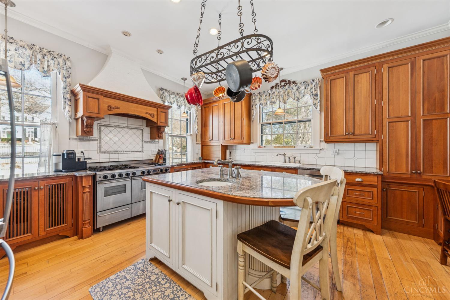 95 E Fountain Avenue, Glendale, OH, 45246