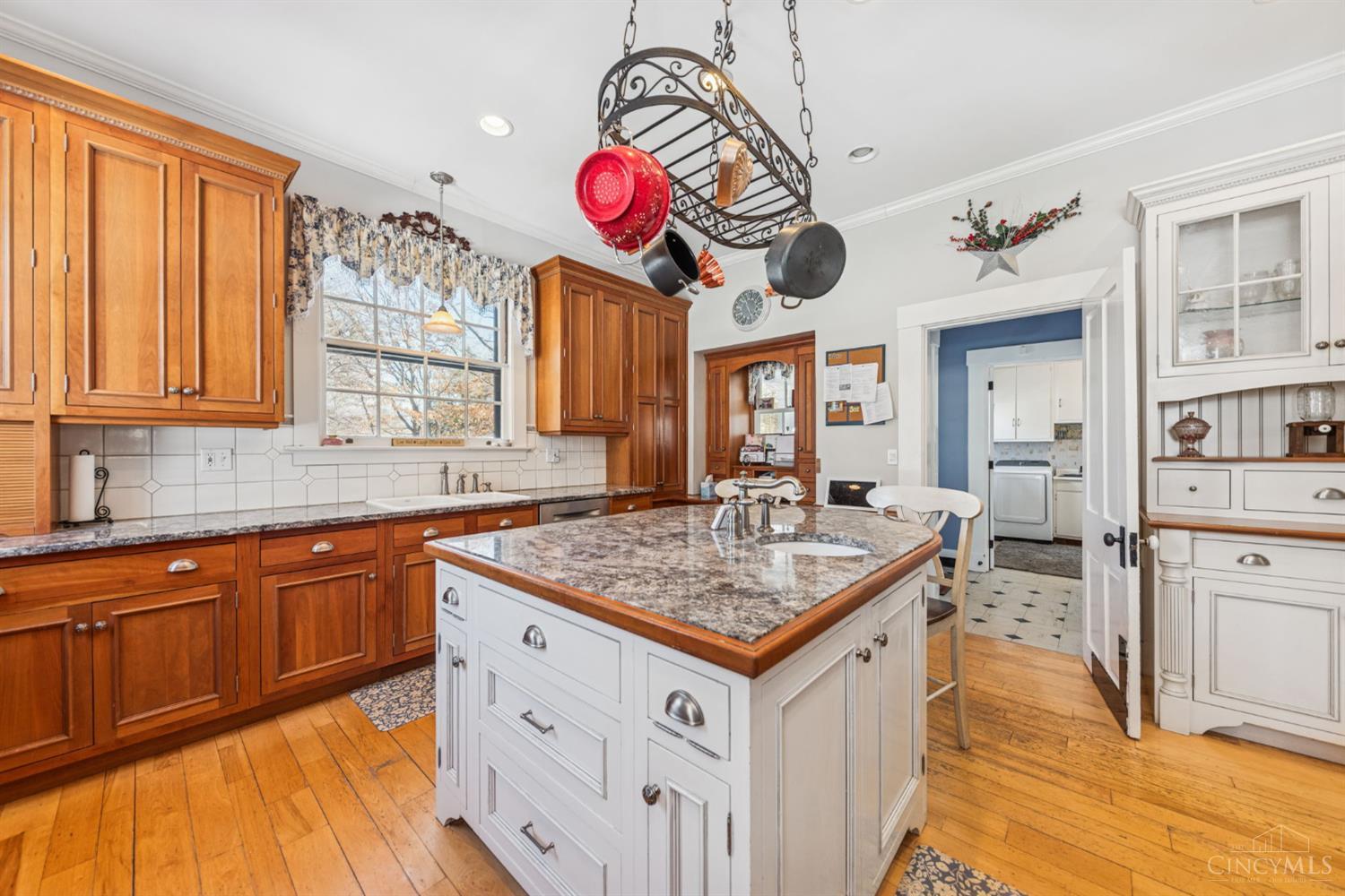 95 E Fountain Avenue, Glendale, OH, 45246
