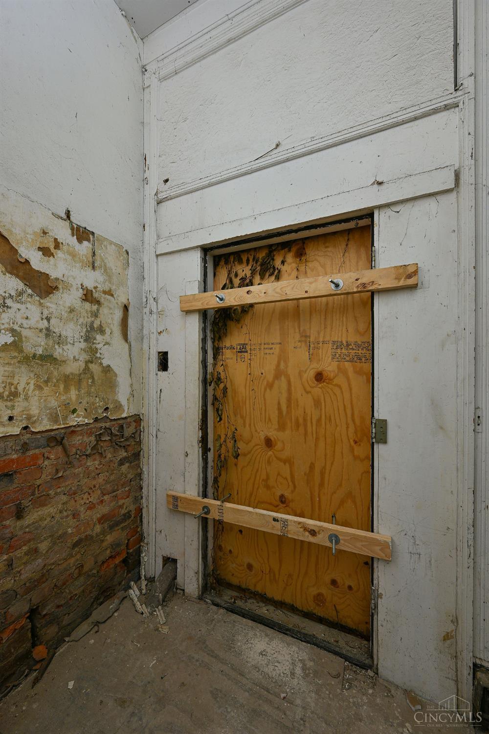 1913 Central Avenue, Cincinnati, OH, 45214 — photo 43
