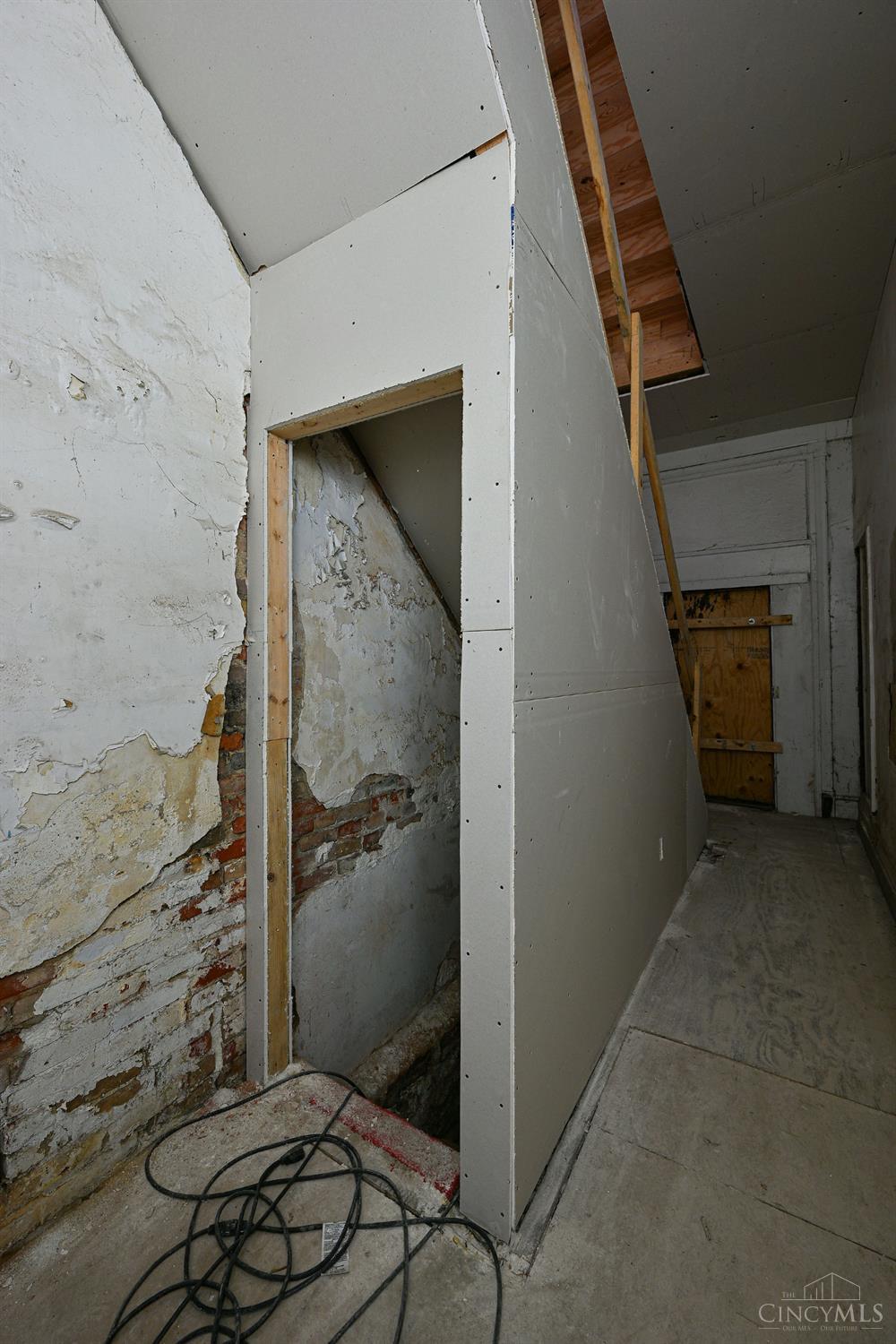 1913 Central Avenue, Cincinnati, OH, 45214 — photo 45