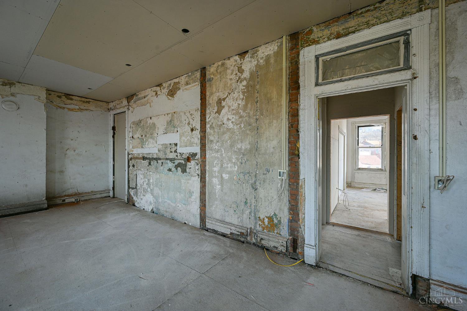 1913 Central Avenue, Cincinnati, OH, 45214 — photo 14
