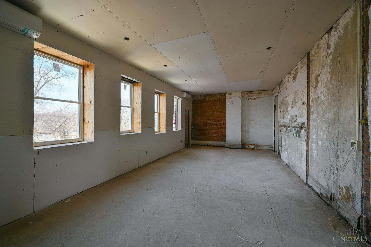 1913 Central Avenue, Cincinnati, OH, 45214 — photo 13