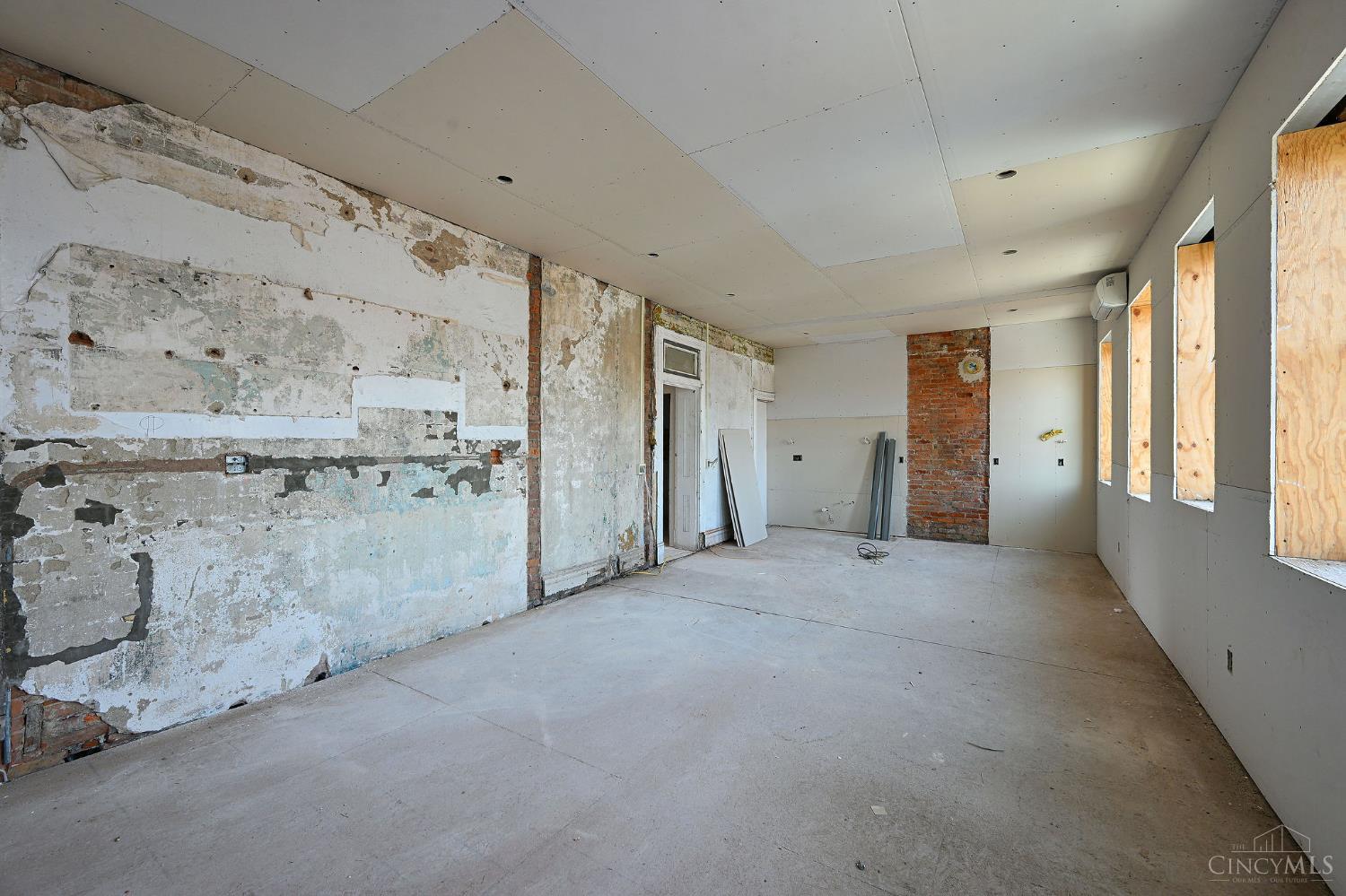 1913 Central Avenue, Cincinnati, OH, 45214 — photo 10