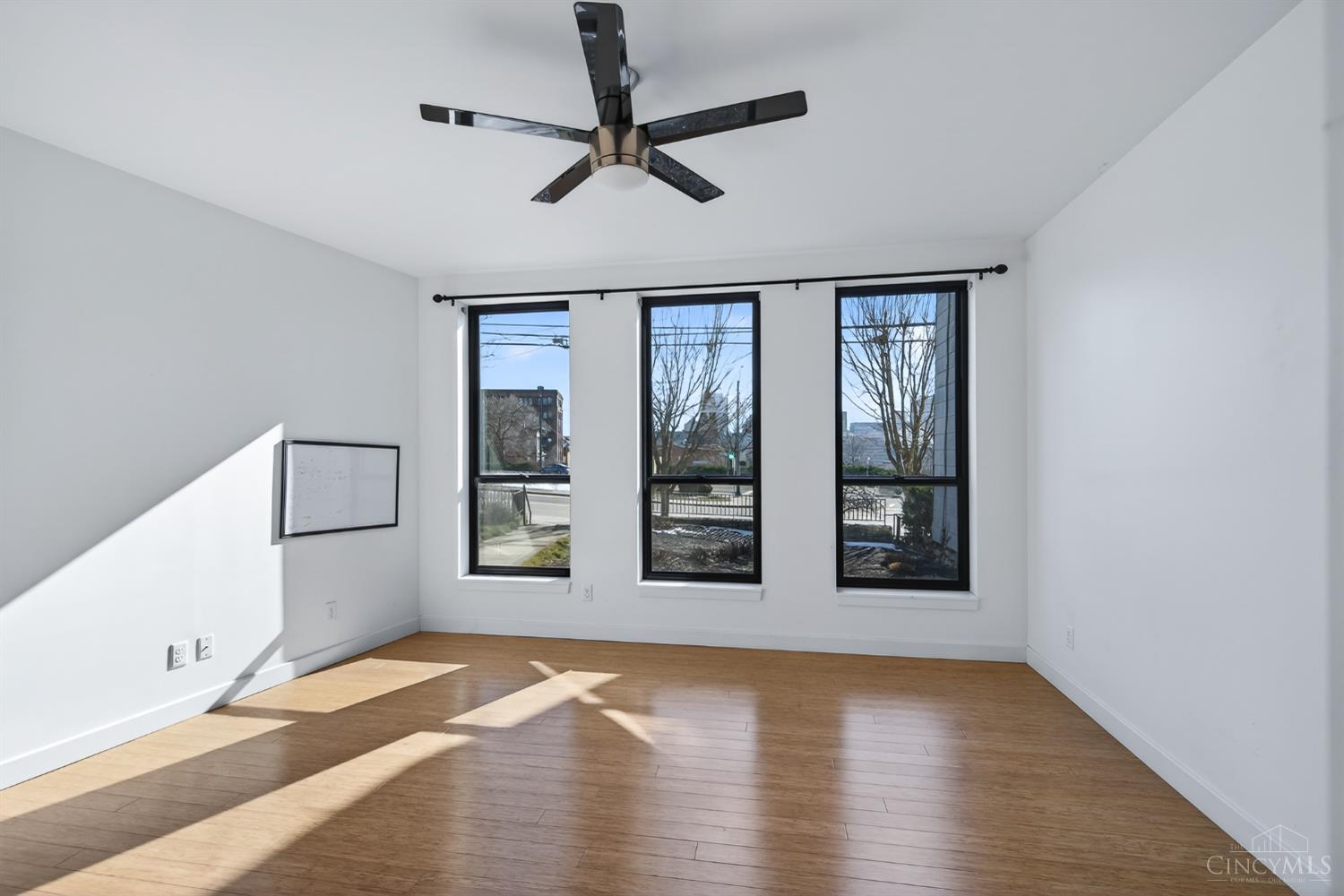 432 Liberty Hill, Cincinnati, OH, 45202 — photo 37
