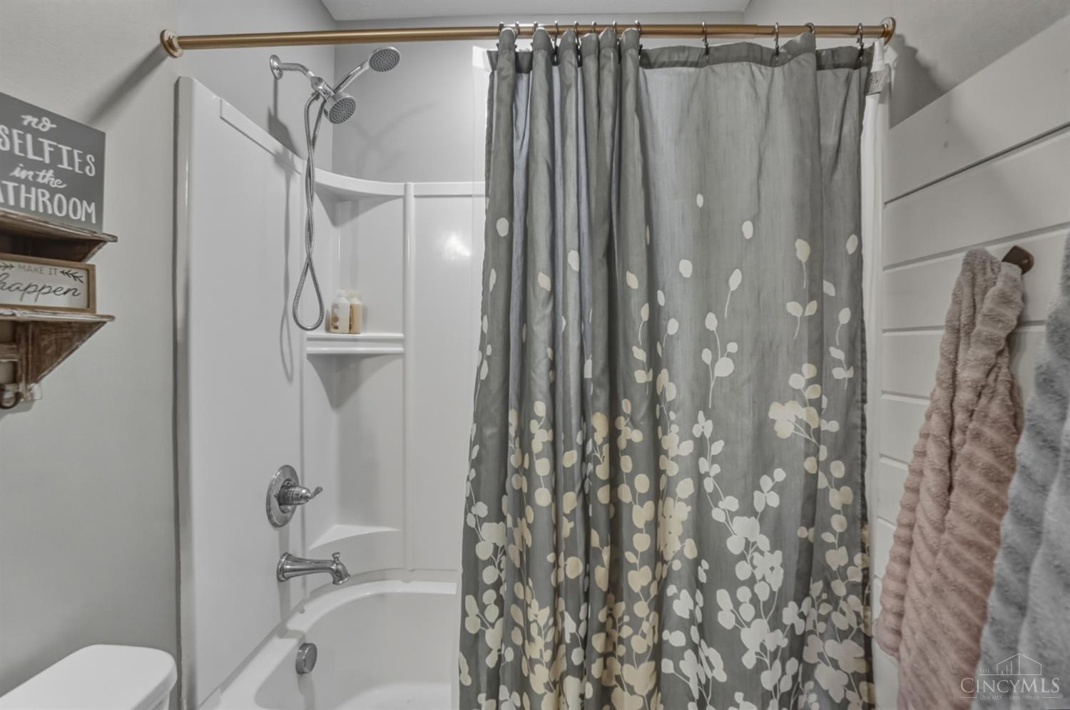 7102 Fort Scott Boulevard