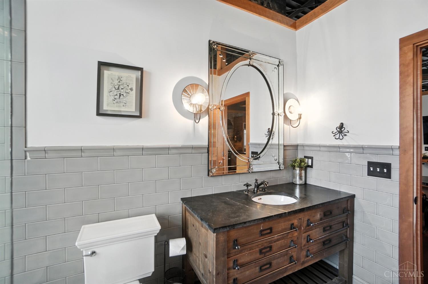 1628 Central Parkway