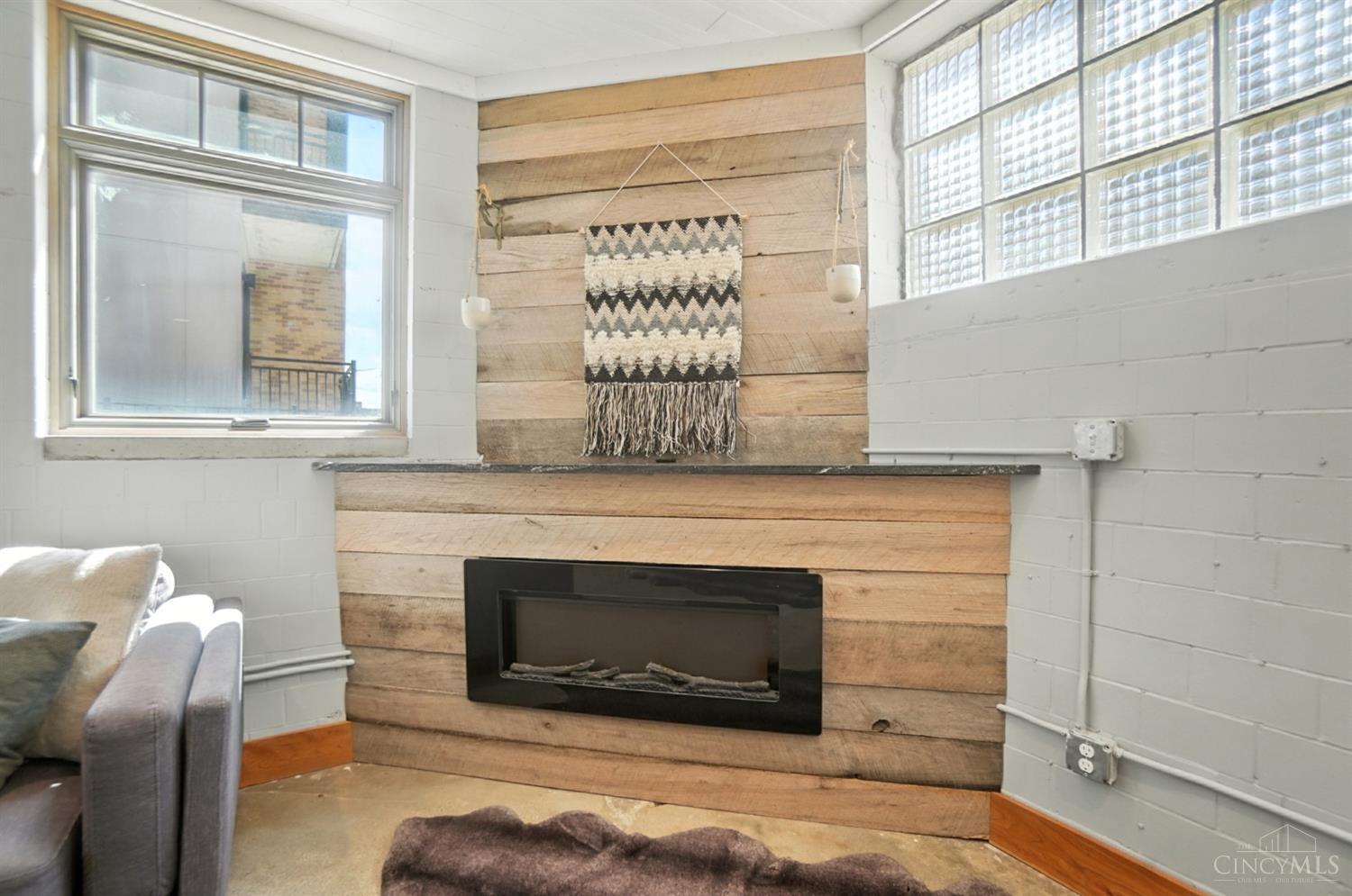 1628 Central Parkway