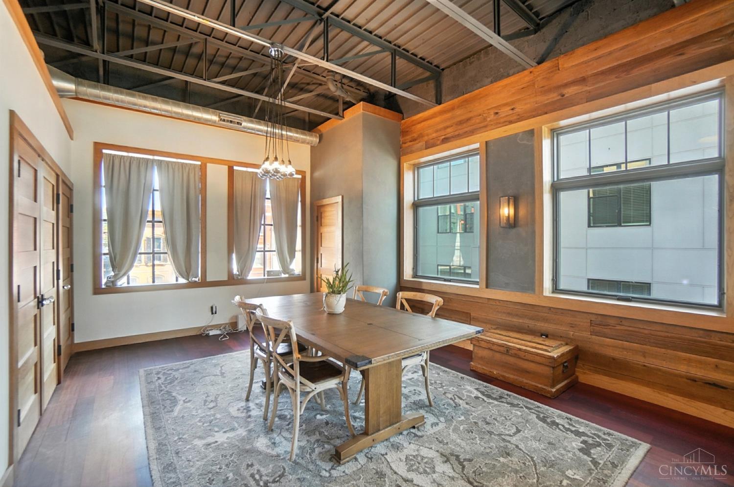 1628 Central Parkway