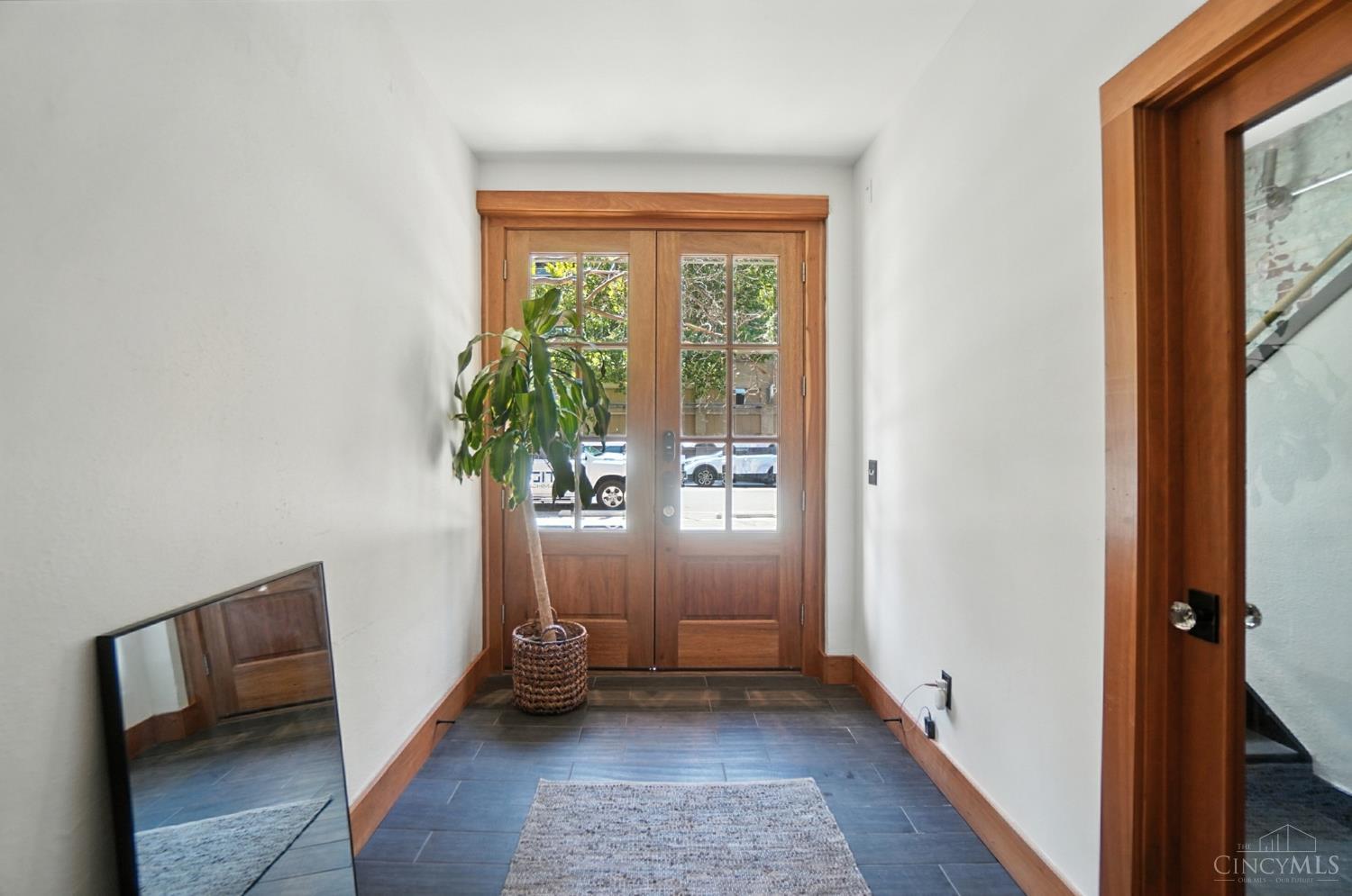 1628 Central Parkway