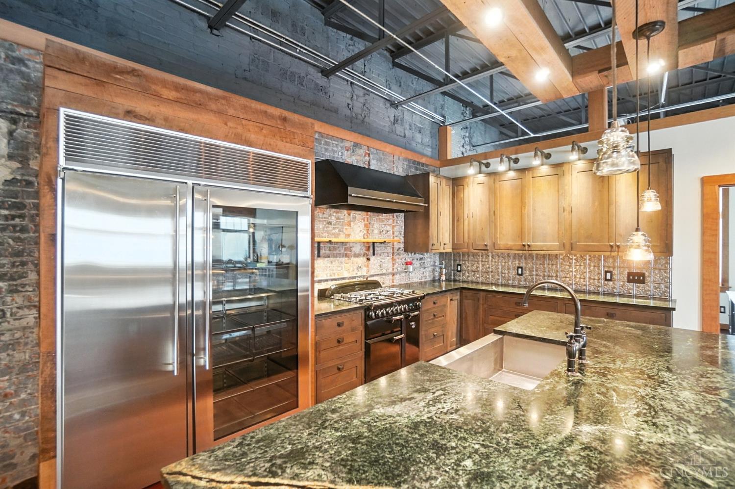 1628 Central Parkway