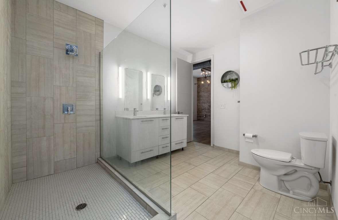 813 Broadway Street #204, Cincinnati, OH, 45202 — photo 15