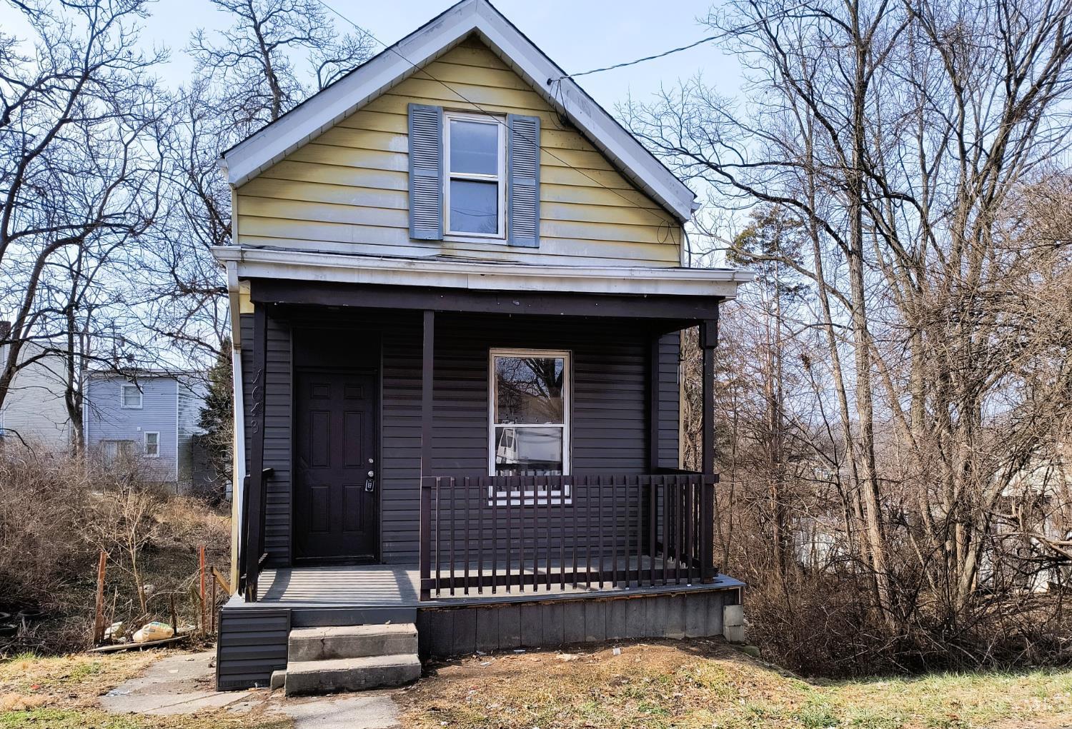 Homes for sale in Cincinnati, OH | 1647 Dewey Ave, Cincinnati, OH 45205 | MLS# 1868954