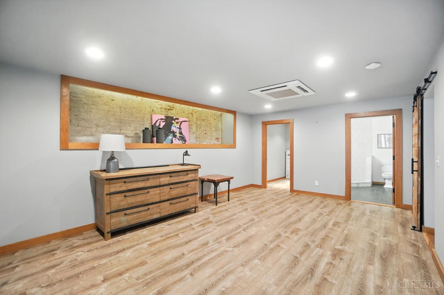 1628 Central Parkway