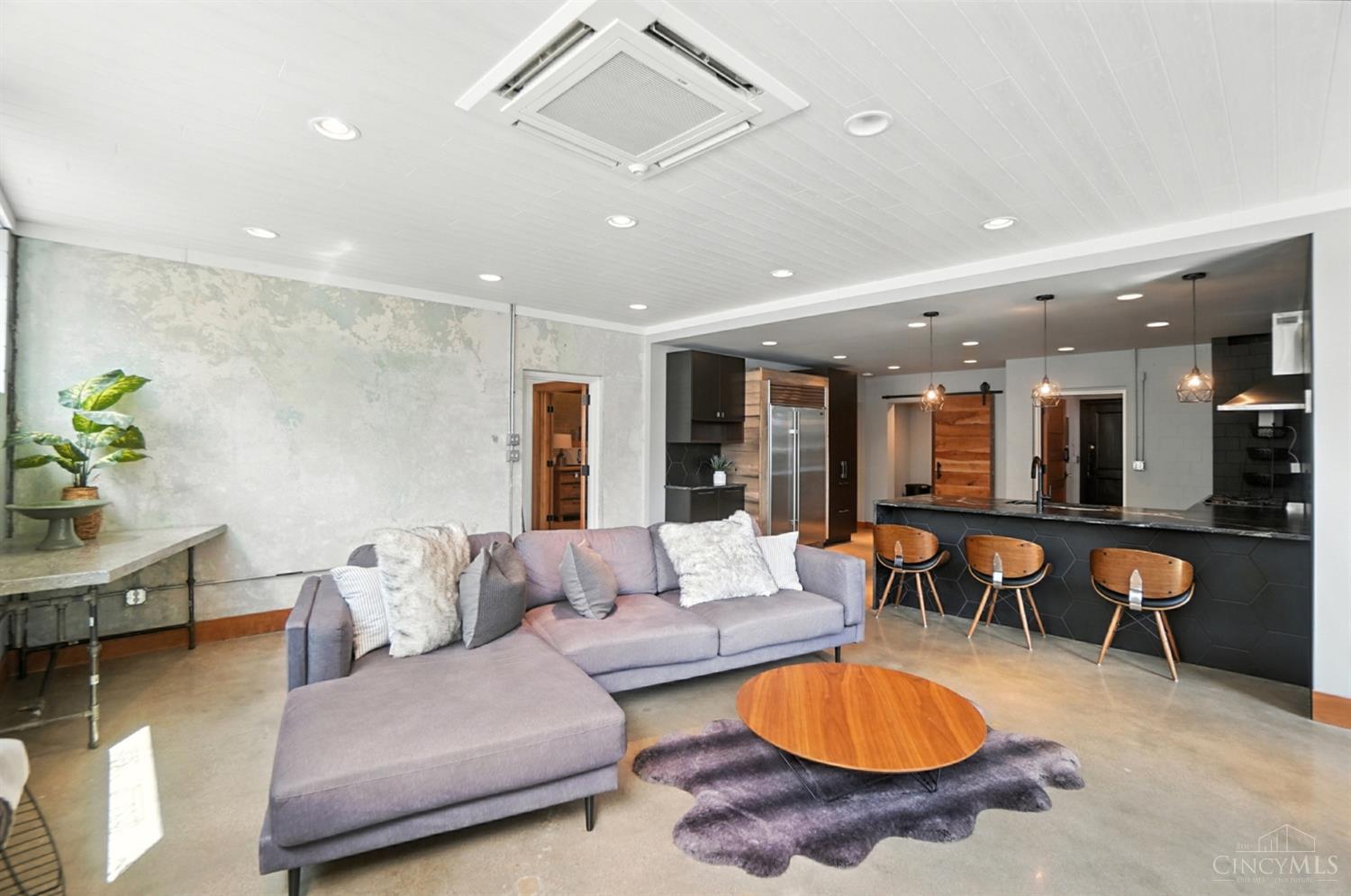 1628 Central Parkway