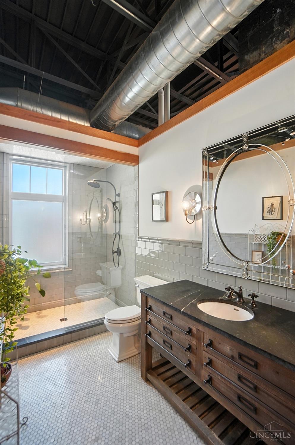 1628 Central Parkway