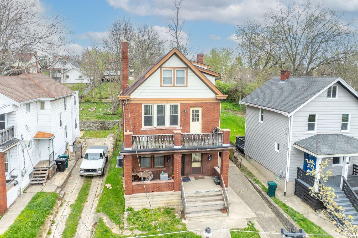 4526 Clearview Avenue, Cincinnati, OH, 45205 — photo 2