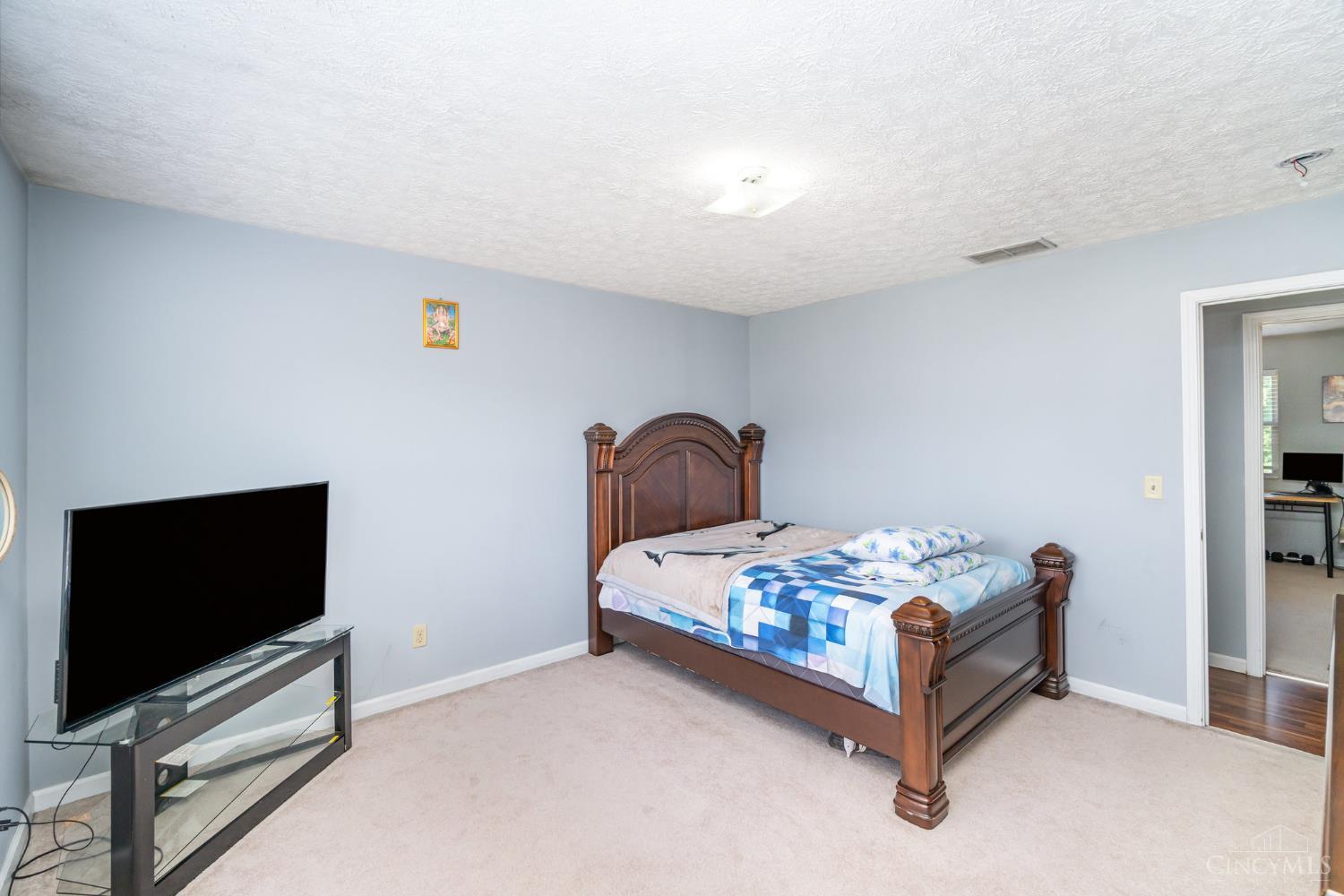 175 Douglas Circle, Georgetown, OH, 45121 — photo 13