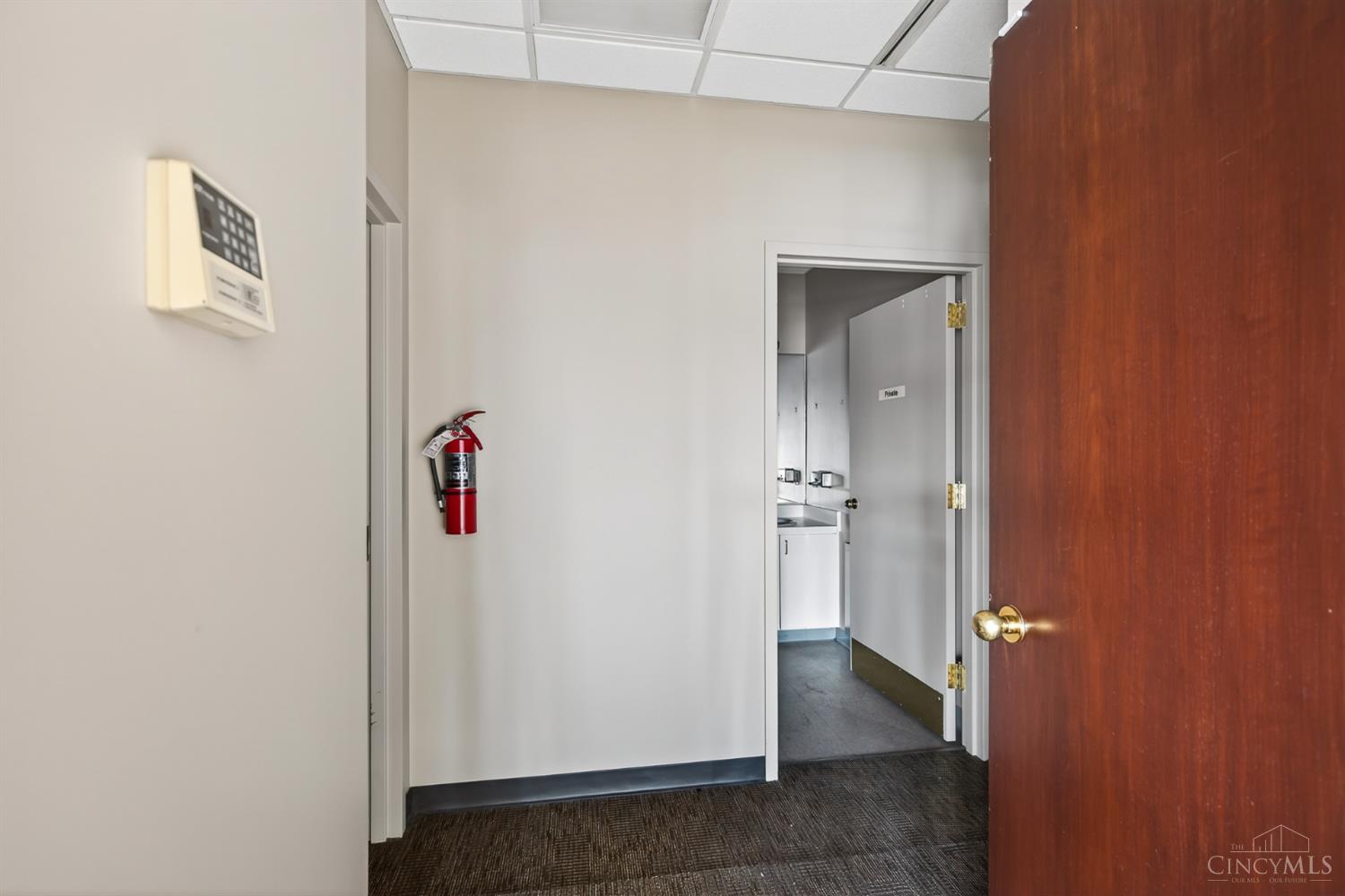 3443 Edwards Road, Cincinnati, OH, 45208 — photo 12