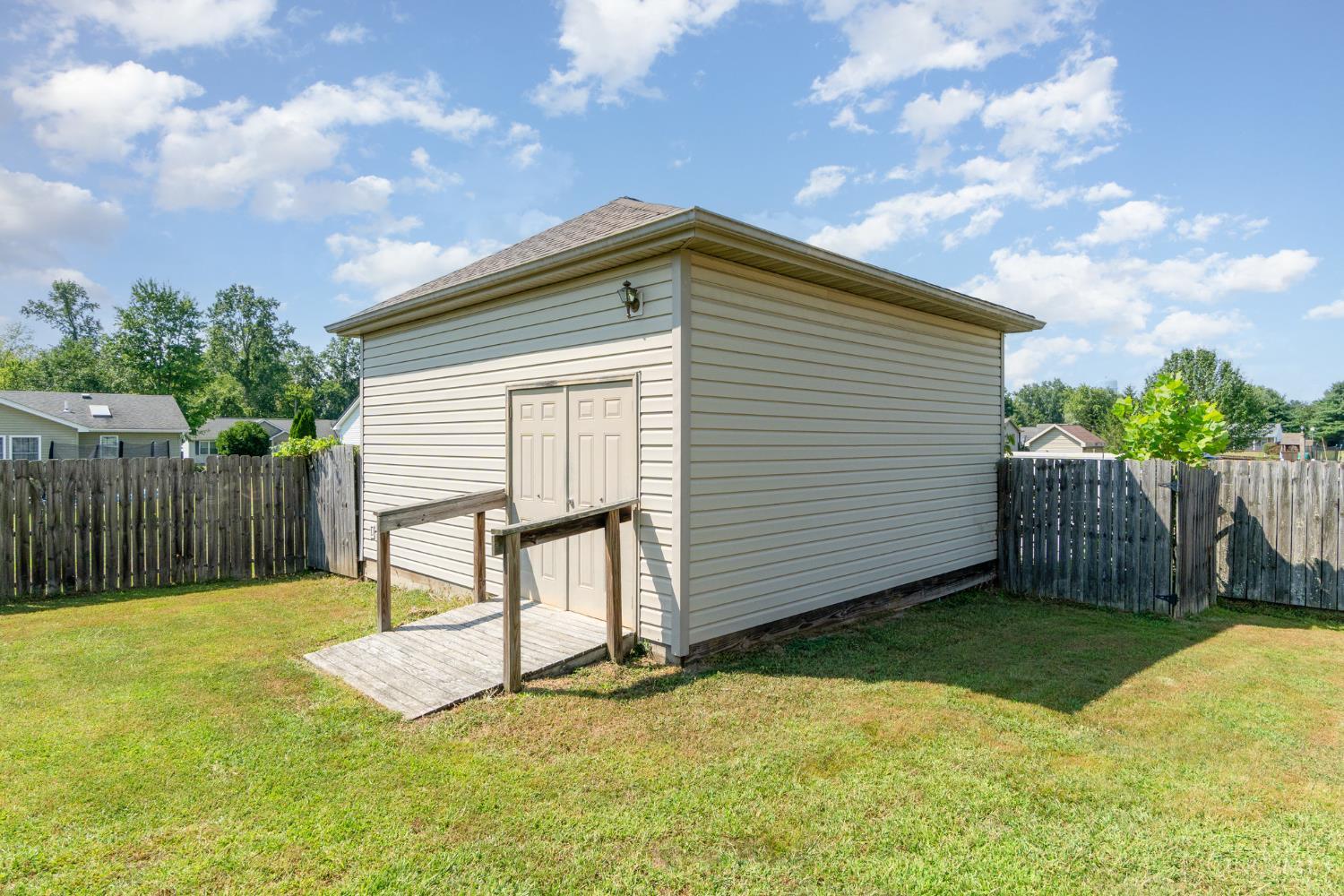 175 Douglas Circle, Georgetown, OH, 45121 — photo 19
