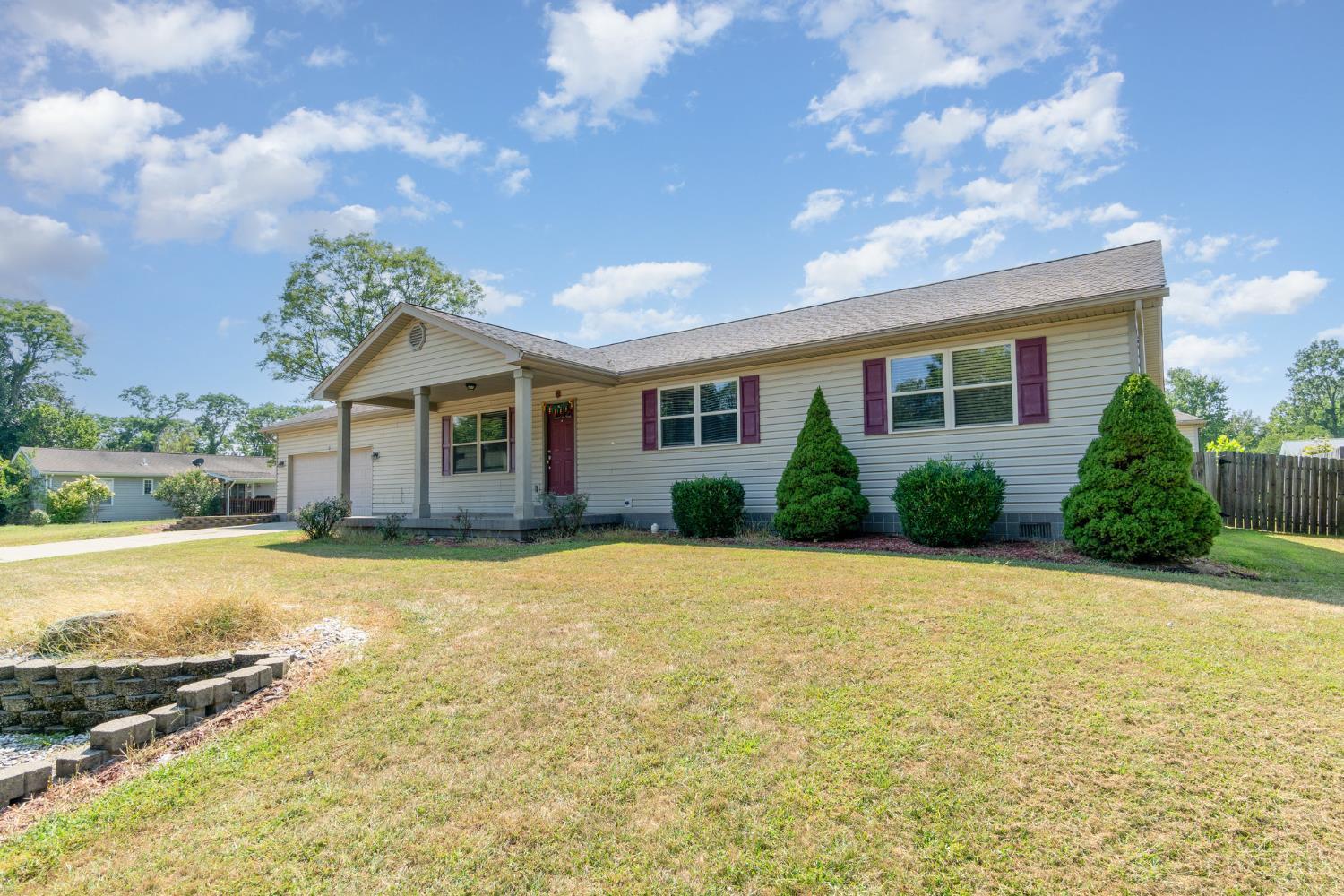 175 Douglas Circle, Georgetown, OH, 45121