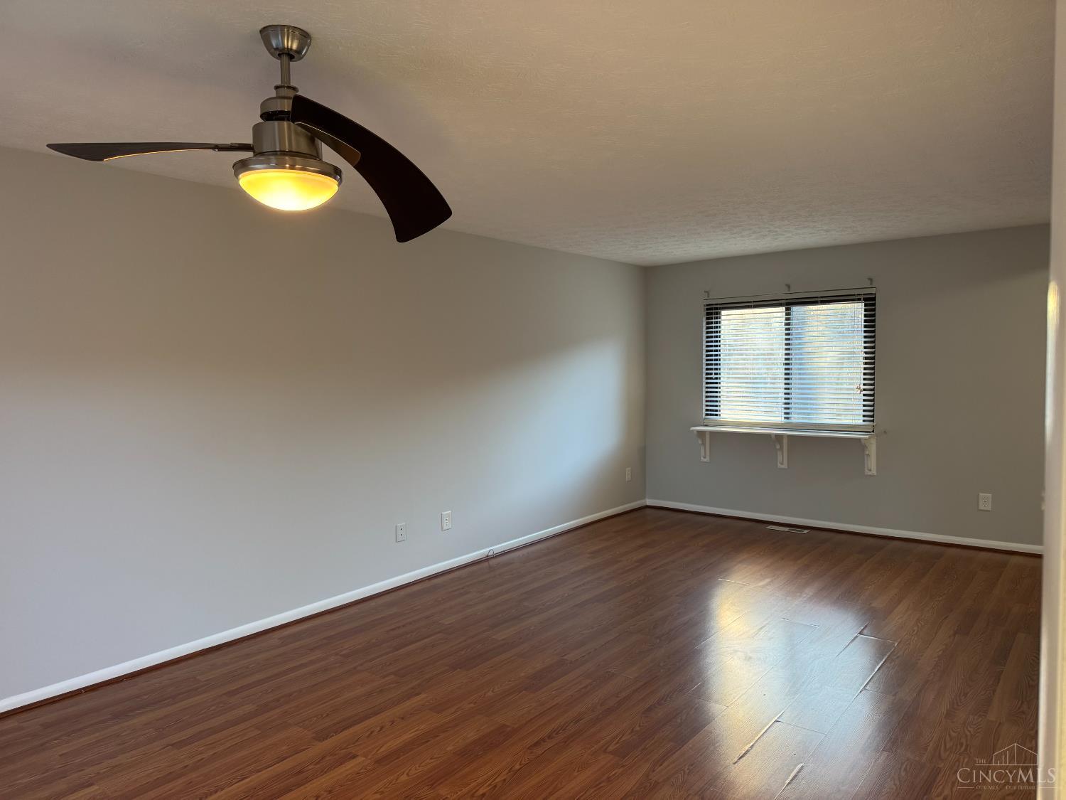 Homes for sale in Cincinnati, OH | 22 Oakwood Ct, Cincinnati, OH 45246 | MLS# 1869285