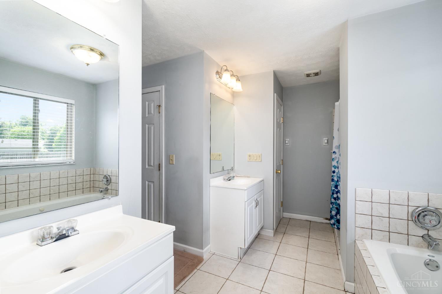 175 Douglas Circle, Georgetown, OH, 45121 — photo 12