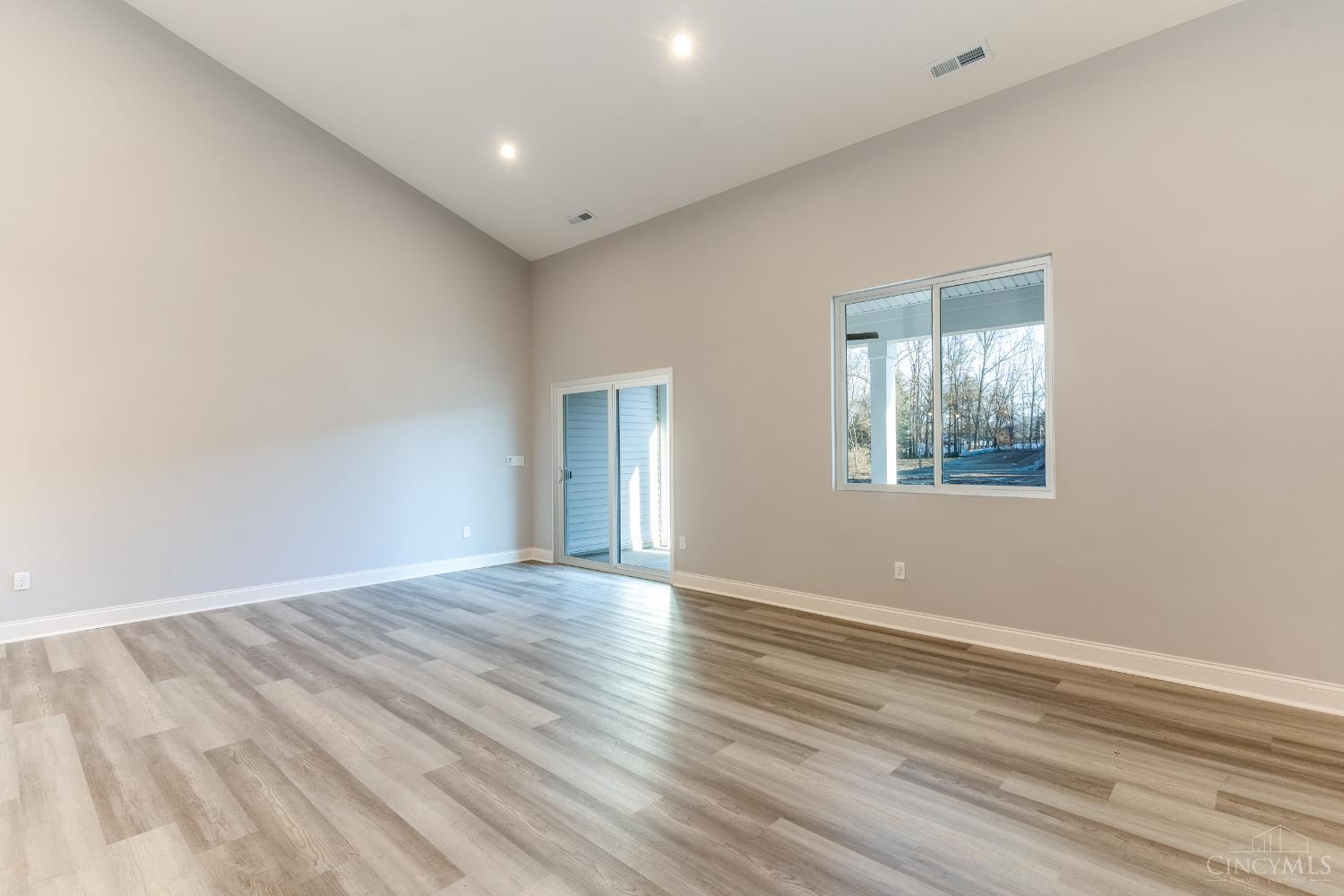 3269 Thoroughbred Drive, Goshen Twp, OH, 45140 — photo 5